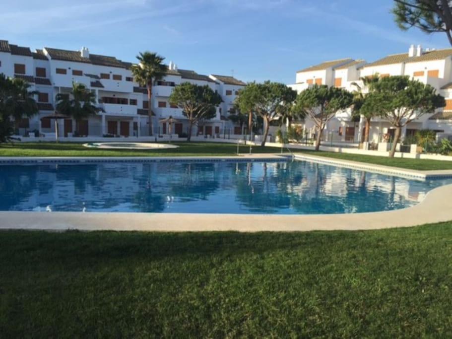 Precioso Apartamento A 700 M Del Mar Chiclana de la Frontera Eksteriør bilde